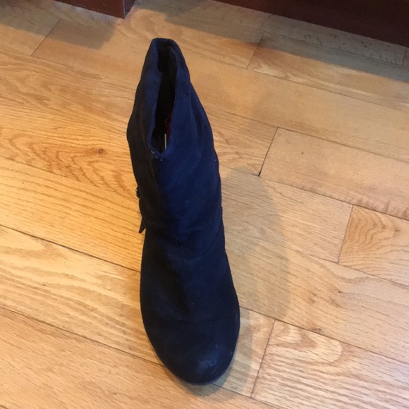 Boots - Picture 7 of 8